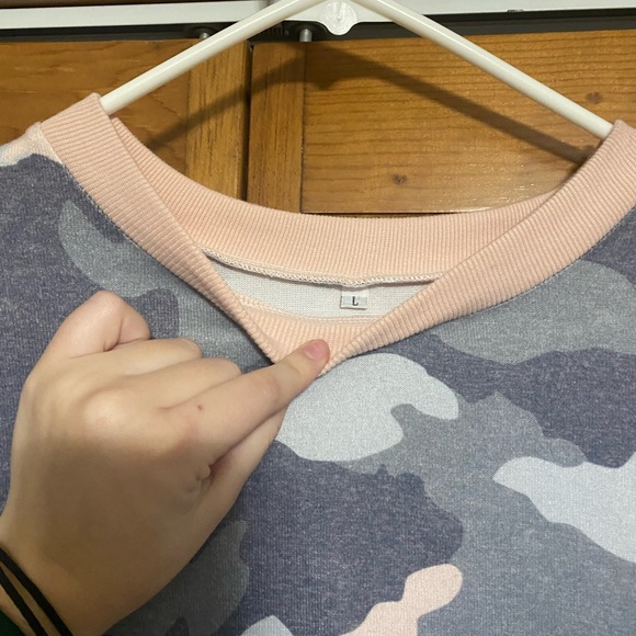 Pink/grey camo long sleeve - Picture 2 of 4